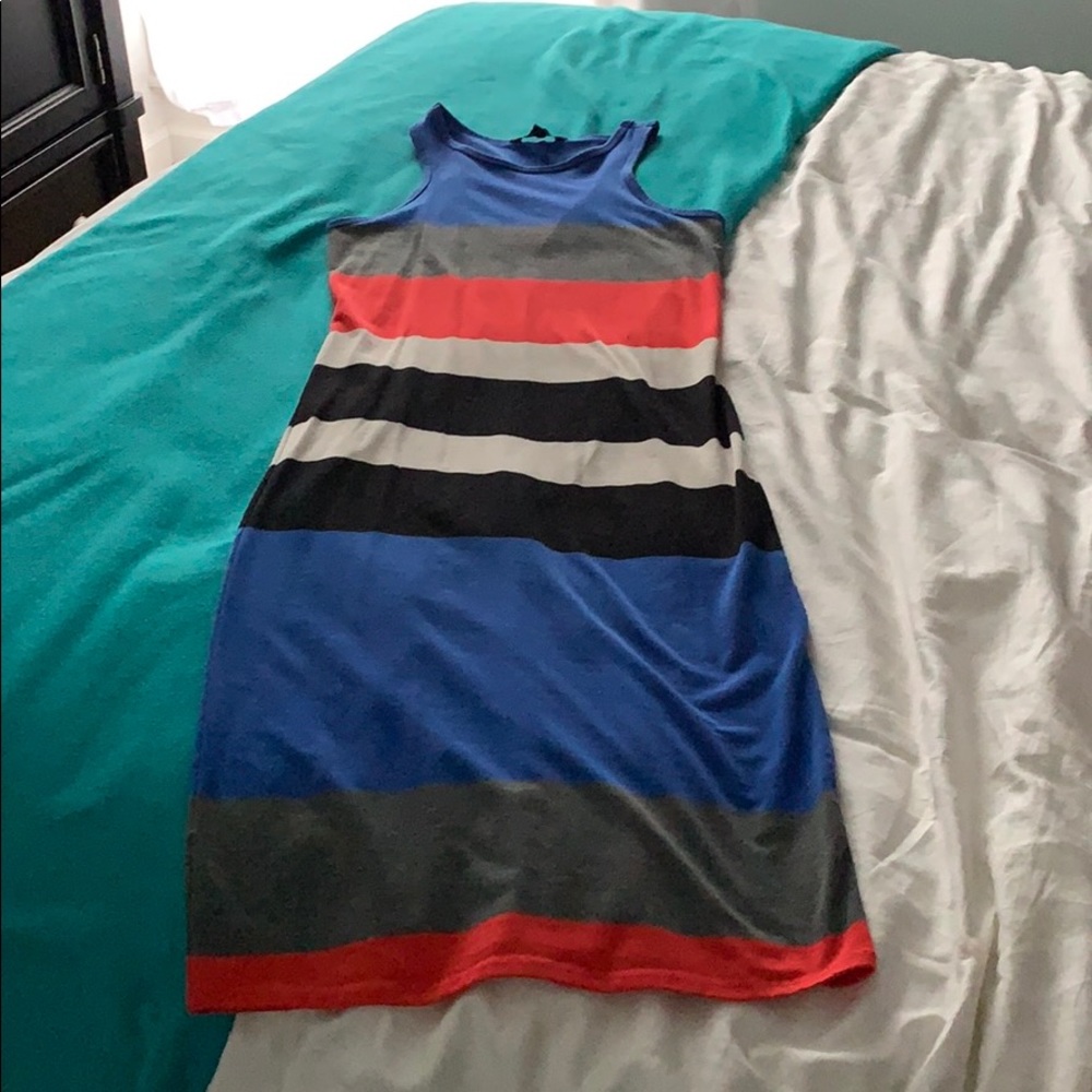 Sleeveless midi dress